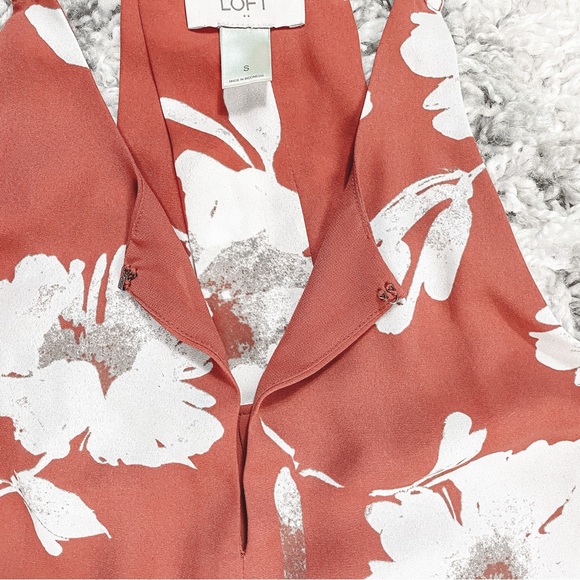 Loft Coral/White Floral Print Flowy Sleeveless Blouse Size Small - Picture 5 of 8
